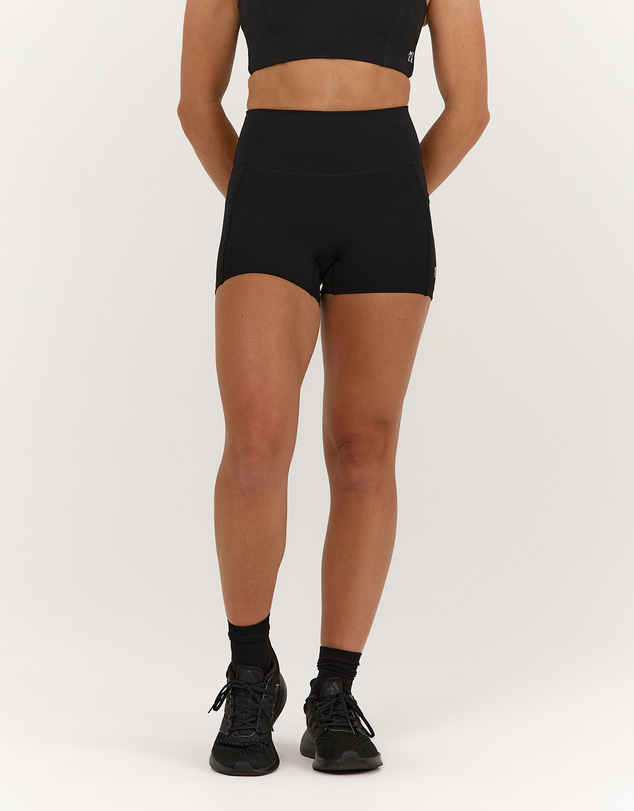 Muscle Republic - Sculpt Bonded Waist Pocket Mini Shorts