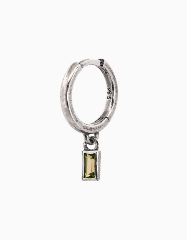 SUE THE BOY - Peridot Baguette Huggie