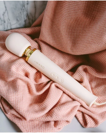 Le Wand - Le Wand Powerful Plug-in Massager