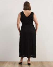 Atmos&Here Curvy - Nessi V-Neck Lace Midi Dress