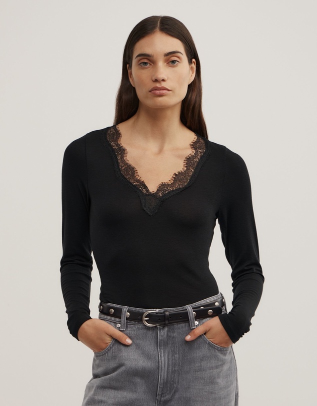 Witchery - Lace Detail Long Sleeve Top
