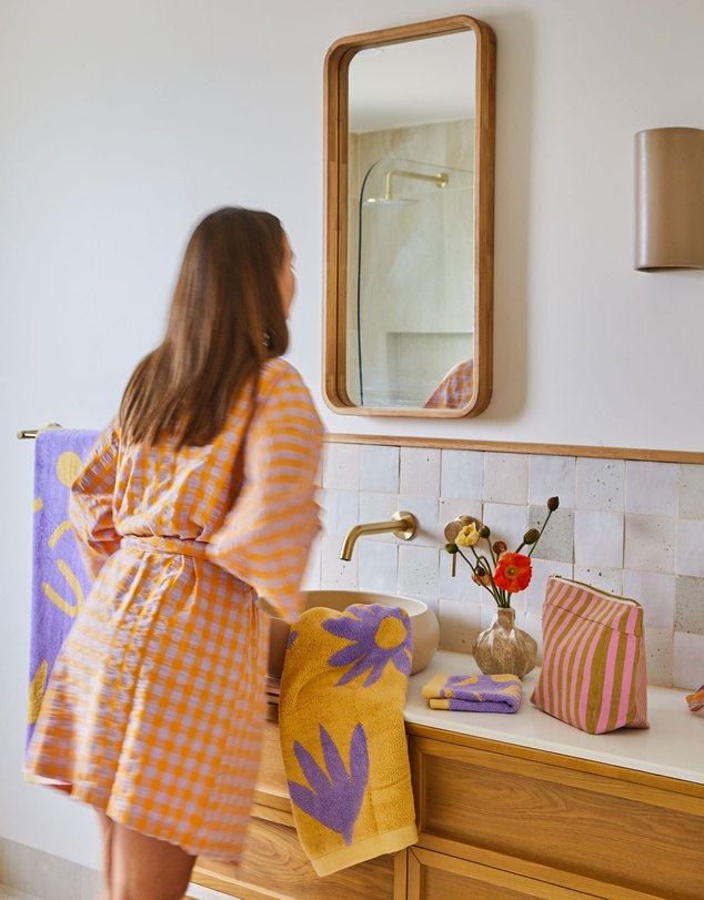 Mosey Me - Kumquat Bloom Seersucker Short Robe