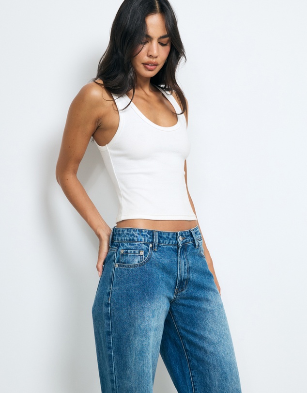 AERE - Low Rise Relaxed Jeans