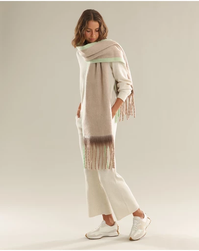 Morgan & Taylor - Mya Chunky Scarf in Beige