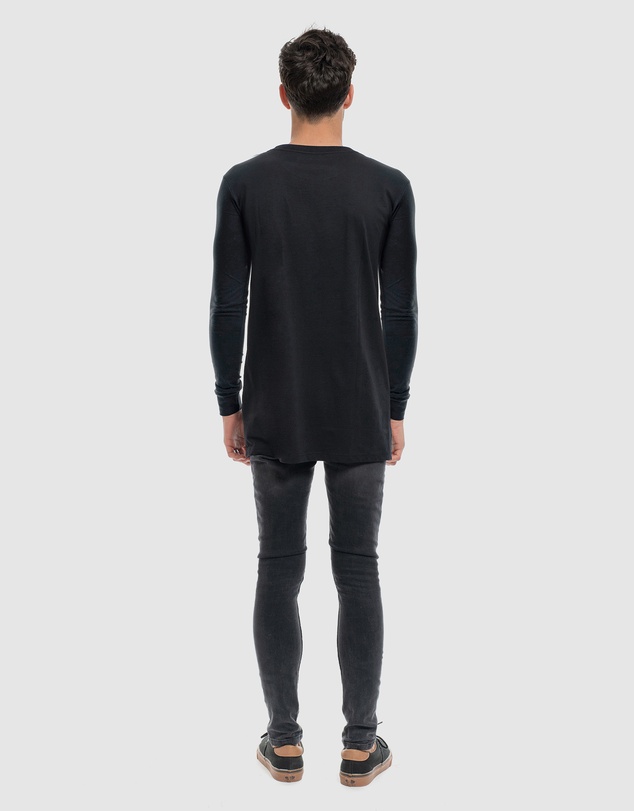 DVNT - Saxon Embroidery Long Sleeve Tee