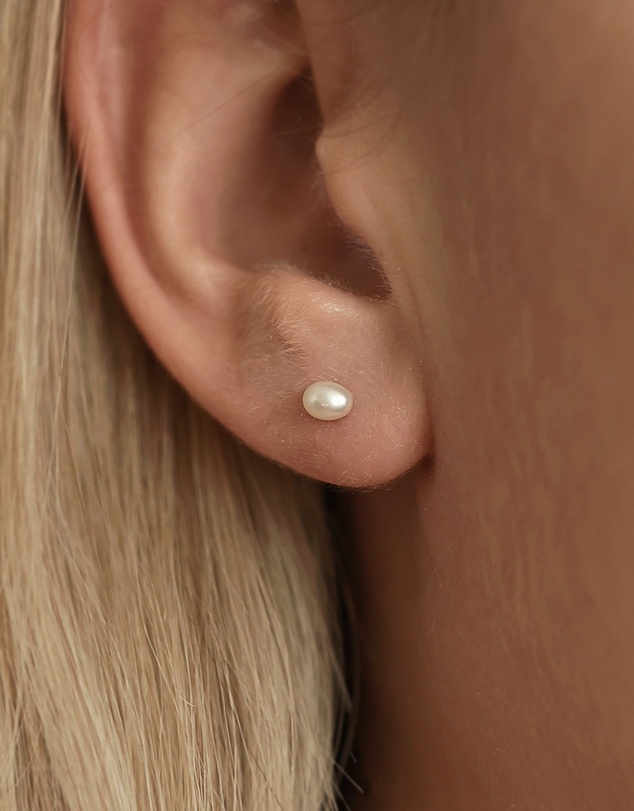 SAINT VALENTINE - Mini Pearl Studs - Gold