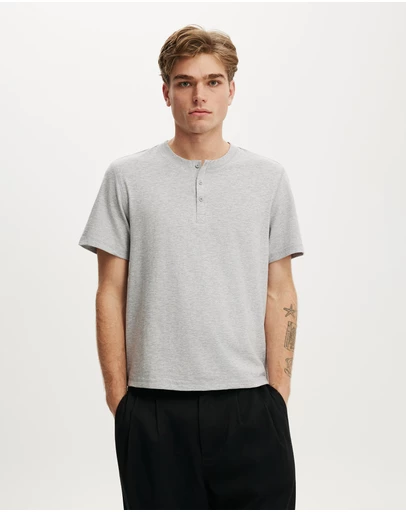 Cotton On - Fitted Henley T-Shirt