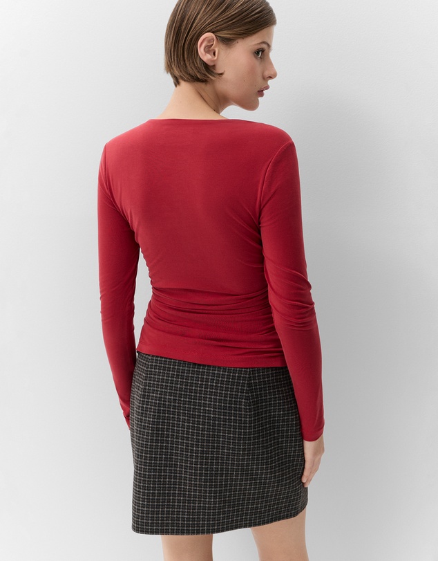 UNISON - Ruched Detail Long Sleeve Top