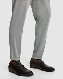 yd. - Riccardo Textured Leather Loafer