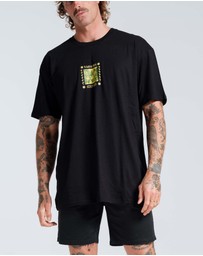 Vacancy Co - Surf Club Tee
