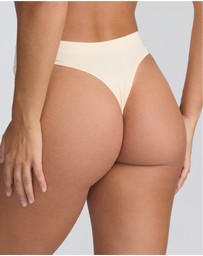 STEP ONE - Women's SmoothFit Thong - Chic Champagne