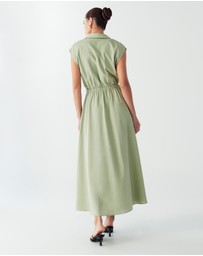Willa - Petal Maxi Dress