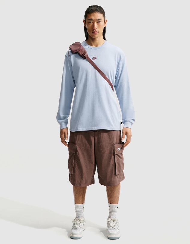 Nike - Sportswear Premium Essentials Long-Sleeve T-Shirt