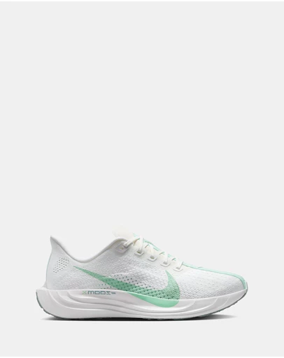 Nike - Pegasus Plus - Women's