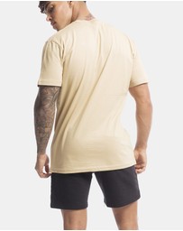 Vacancy Co - Coy Rise Tee