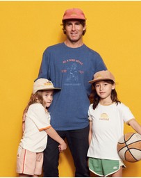 Banabae - Keep On Running Adults Tee - Navy
