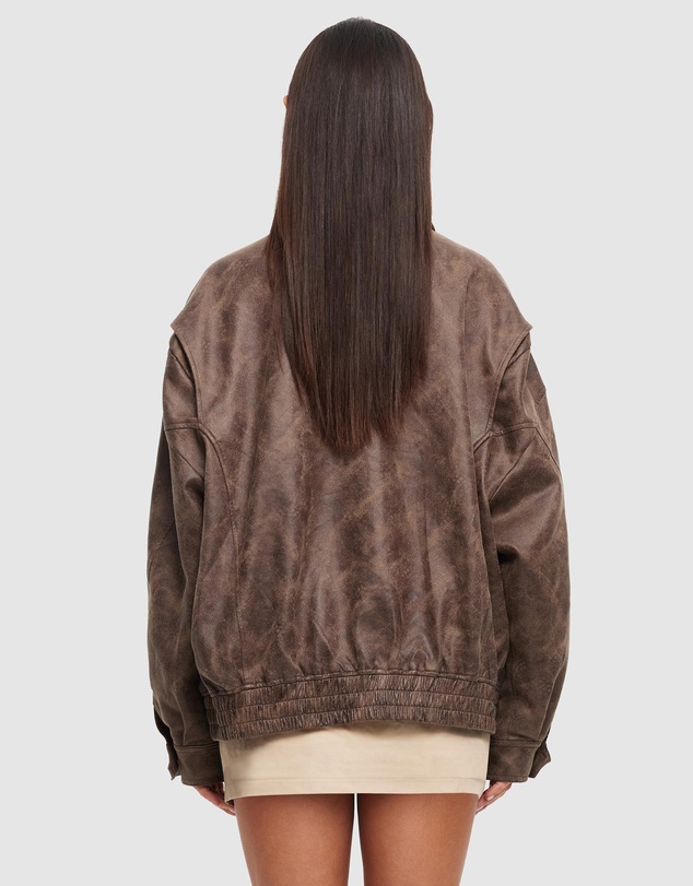 Lioness - Kenny Bomber