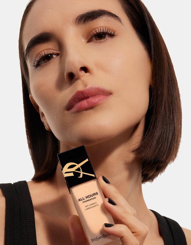 Yves Saint Laurent - All Hours Liquid Foundation