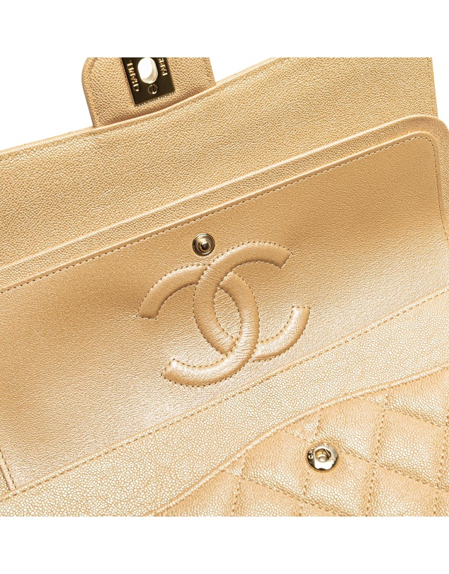 Pre-Loved by Azura Reborn - Pre-Loved Medium Classic Iridescent Caviar Double Flap