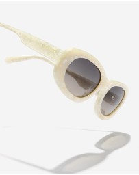 Hawkers Co - HAWKERS -SOUTHSIDE MARBLE SMOKY Sunglasses for Men and Women UV400