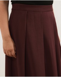 Atmos&Here Curvy - Lux Pleated Midi Skirt