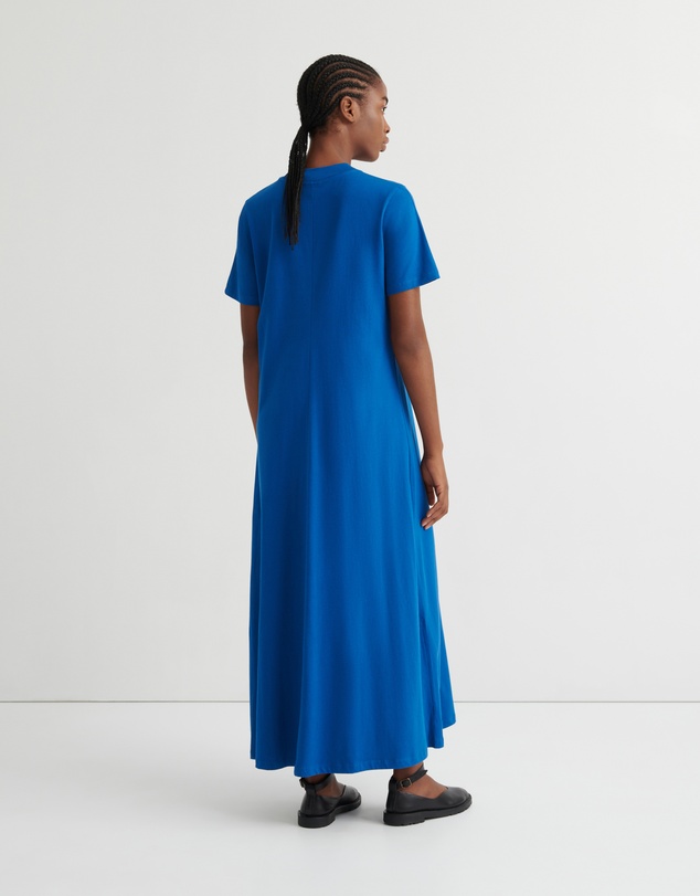 Kowtow - Topic Dress