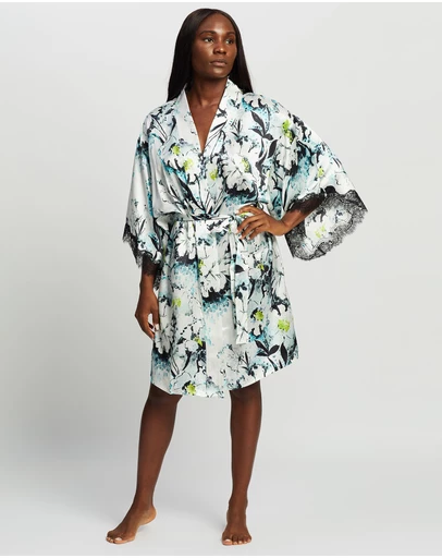 Sainted Sisters - Scarlett Silk Kimono
