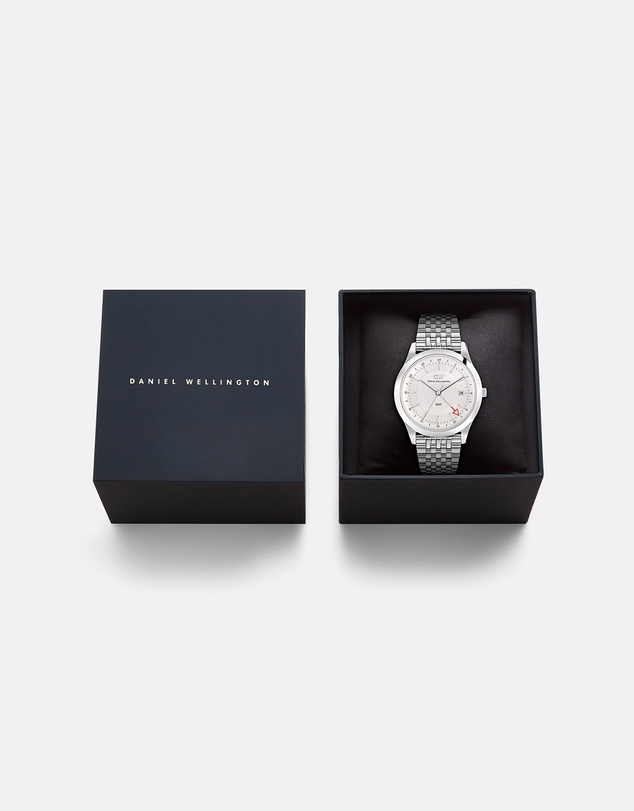 Daniel Wellington - Pathfinder GMT 39mm 7-Link Frost-White