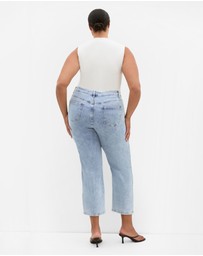 City Chic - Plus size Harley Fit Sass Straight Leg Crop Jean - light wash