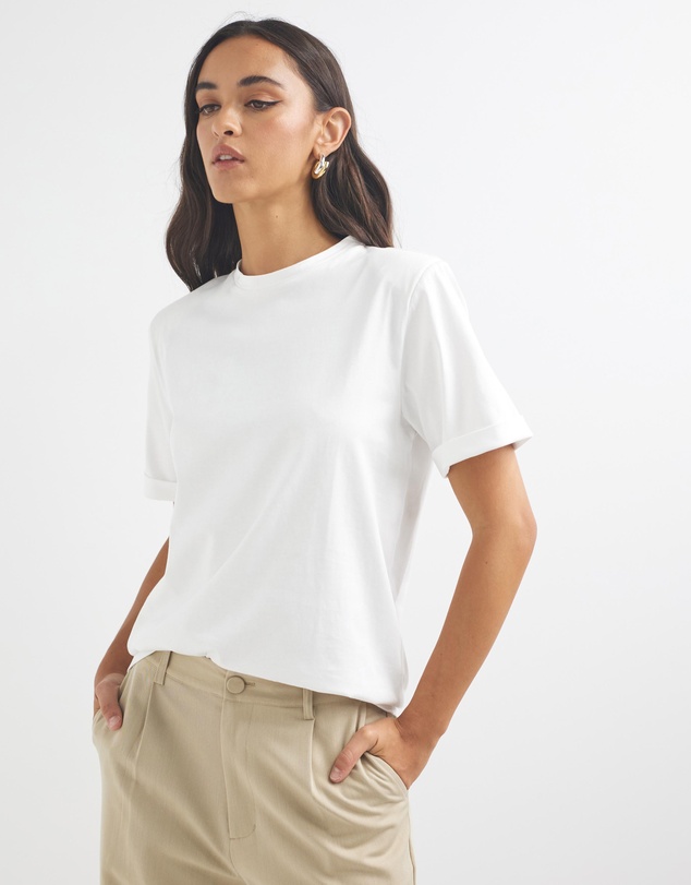 Dazie - Shoulder Padded Boyfriend T-Shirt