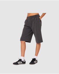 EDIKTED - Aelia Bermuda Trouser Shorts
