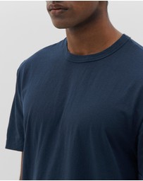 Bassike - slim fit t.shirt