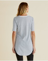 Betty Basics - Ariana Tee
