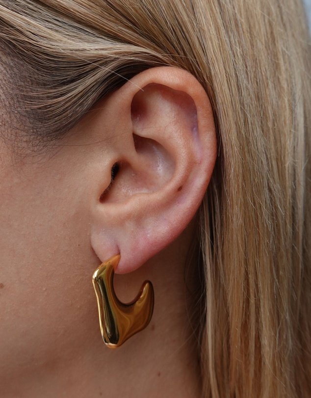 Miz Casa and Co - Naomi Hoop Earrings