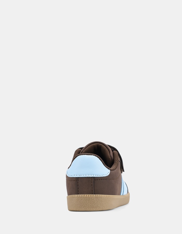 Kicks - Kennedy