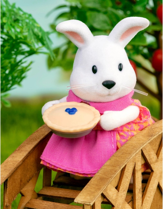Lil Woodzeez - The Hoppingood Rabbits Miniature Animal Figurine Set