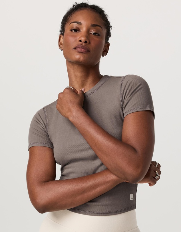 Vuori - Pose Fitted Tee