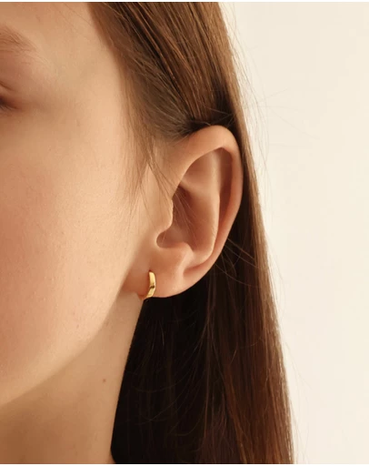 The Silver Collective - Children's Matilda Huggie Earrings Gold