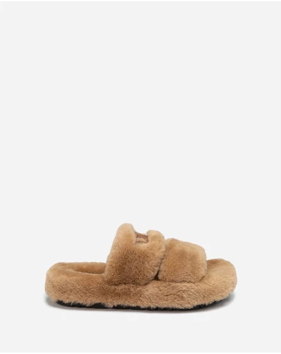 Ozwear Connection Uggs - Ugg Signature Shearling Slippers