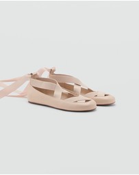 M.N.G - Swan Shoes