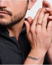 THOMAS SABO - Wide Gold Plated Ring in Crocodile Design with Red Stones