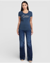 GUESS - Script Logo T-Shirt