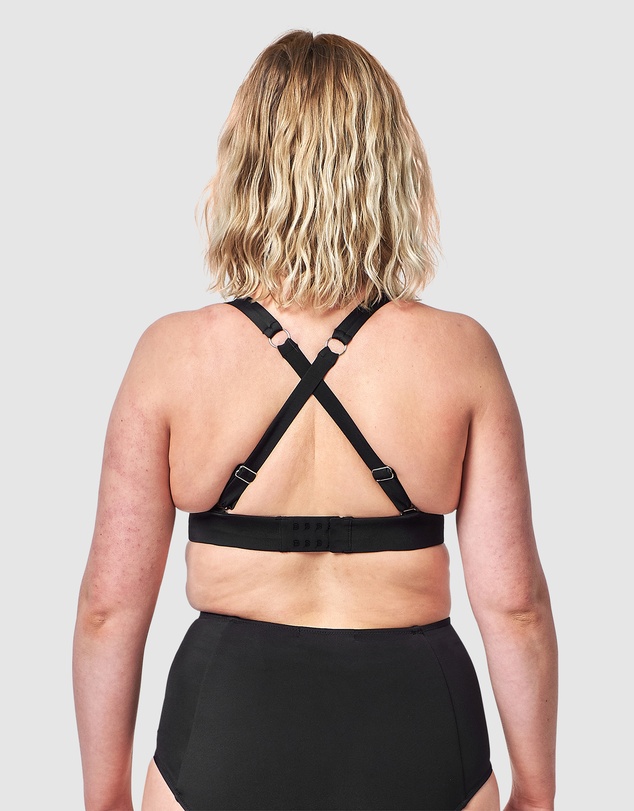 UNE PIECE - Never Say Never Bralette DD-F Cup Bikini Top