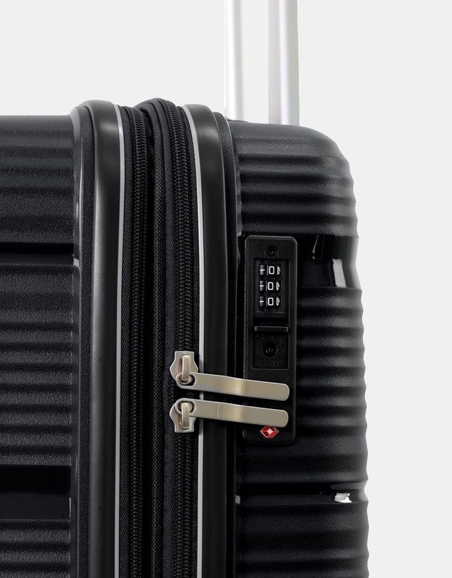 Pierre Cardin - Pierre Cardin Normandy 65cm Medium Hard Shell Suitcase