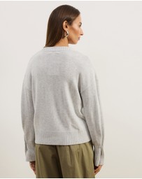 Atmos&Here - April Classic V-Neck Knit Jumper