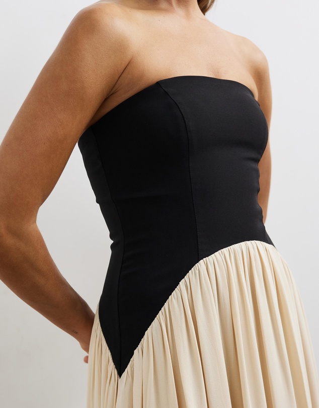 Revibe - Repaired Minima Esenciales Karis Drop Waist Maxi Dress - AU 8