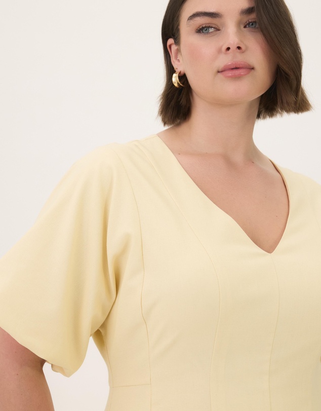 Atmos&Here Curvy - Ivy Short Sleeve Midi Dress in Cotton Linen Blend