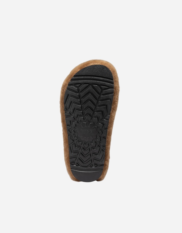 Ozwear Connection Uggs - Ugg Signature Shearling Slippers
