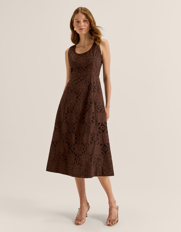 Review - Noosa Embroidered Midi Dress