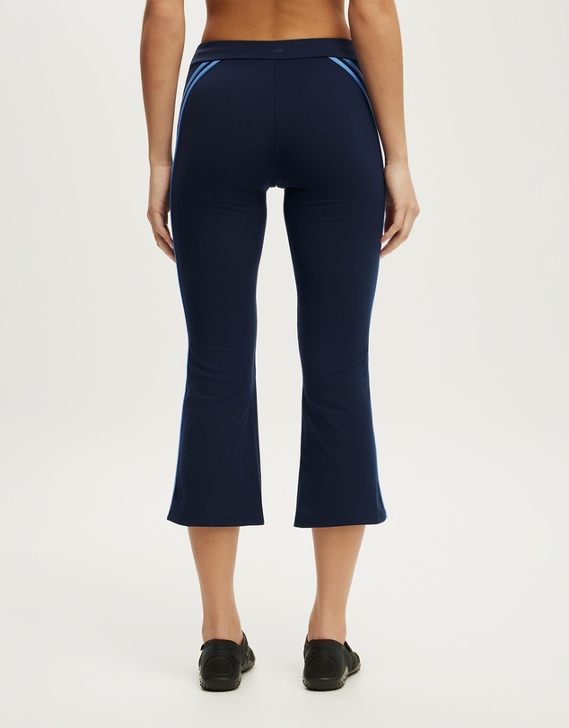 Cotton On Body Active - Ultra Soft Tie Front Cropped Kick Flare